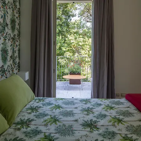 Проживание в семье Porto Felice Меццегра
